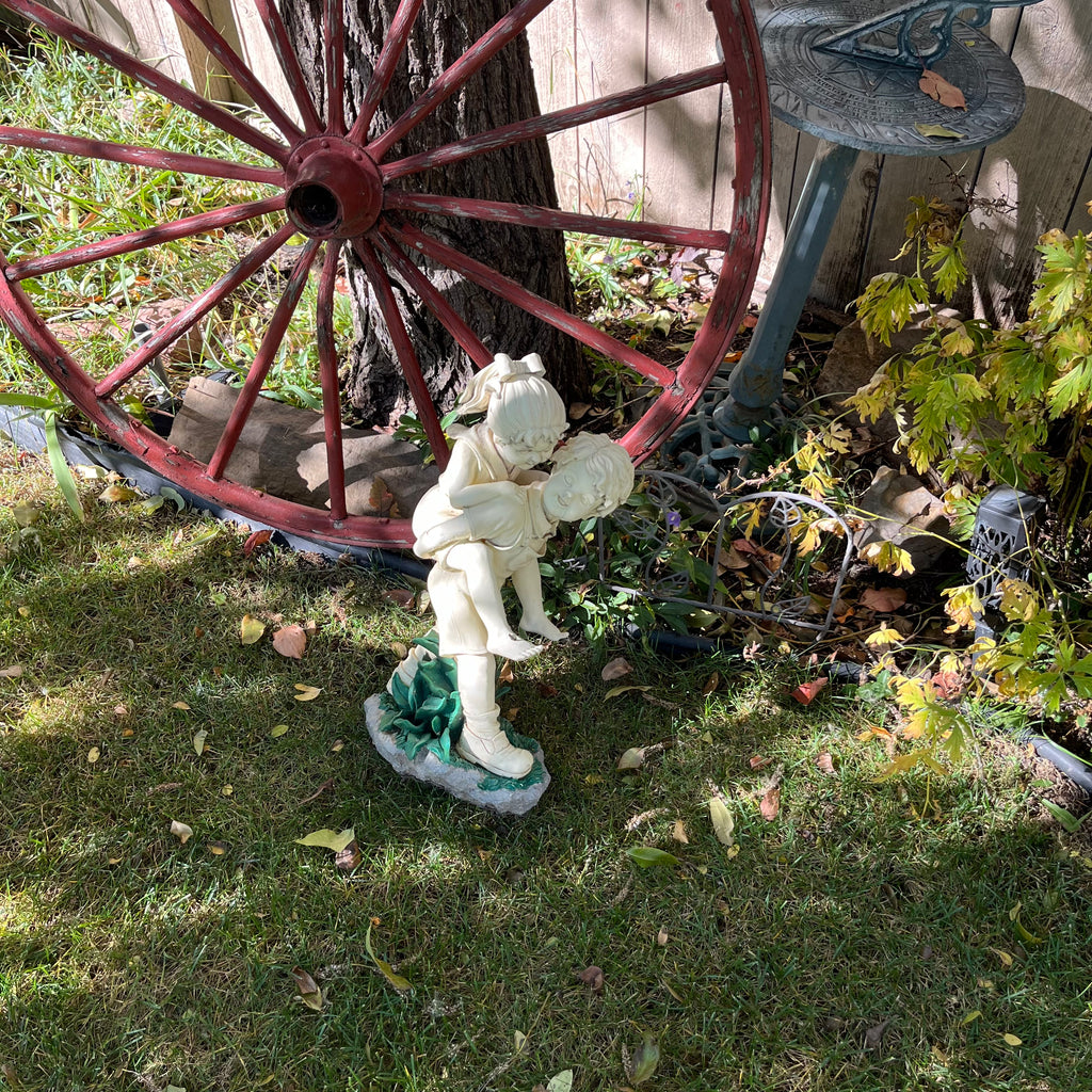 Y353 3 Piece Garden Grouping (wagon wheel and more)