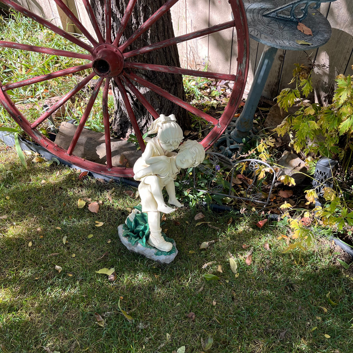 Y353 3 Piece Garden Grouping (wagon wheel and more)