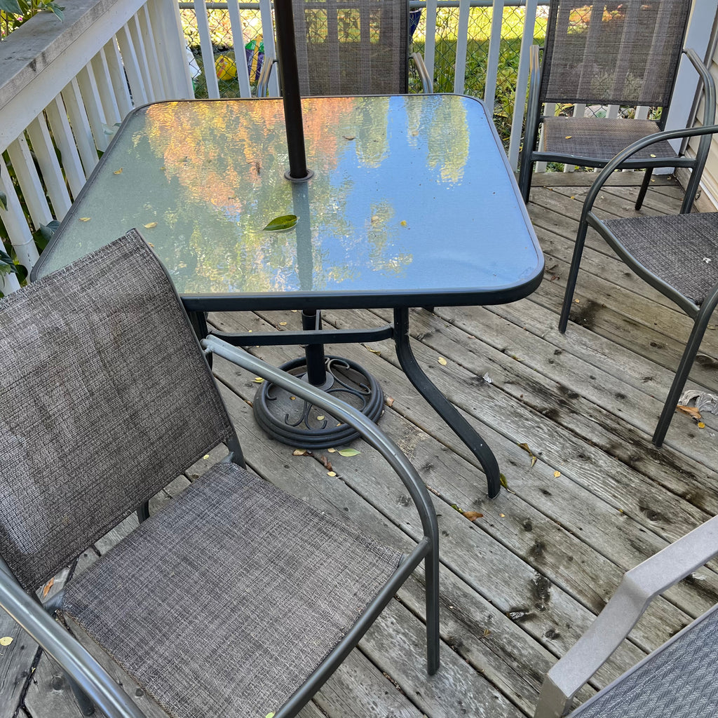 Y355 7 Piece Patio Set (five chairs, table, umbrella and stand)