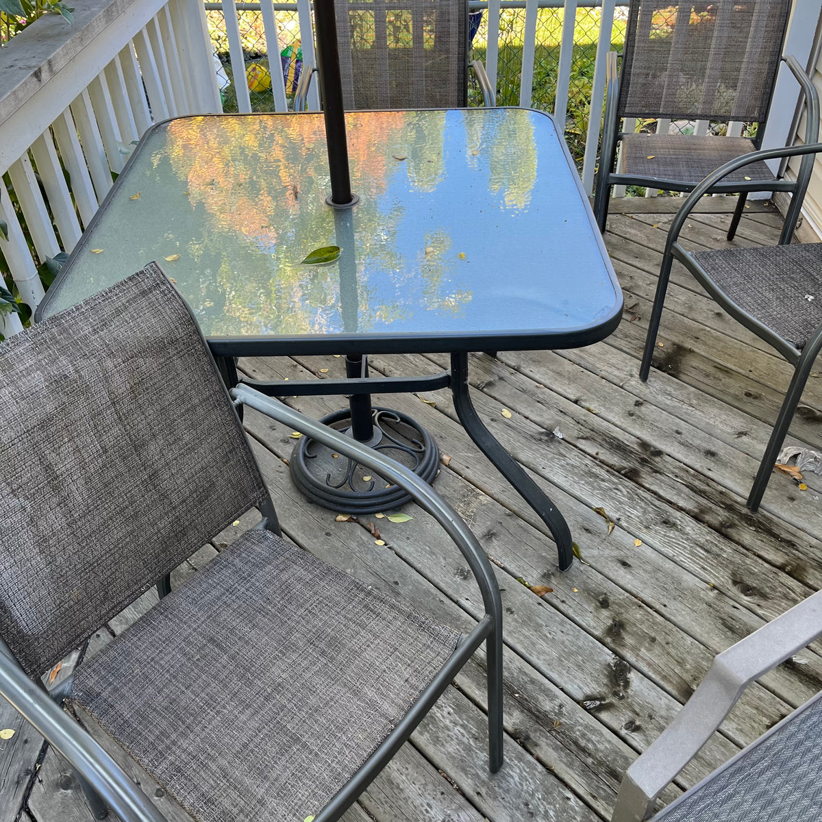Y355 7 Piece Patio Set (five chairs, table, umbrella and stand)