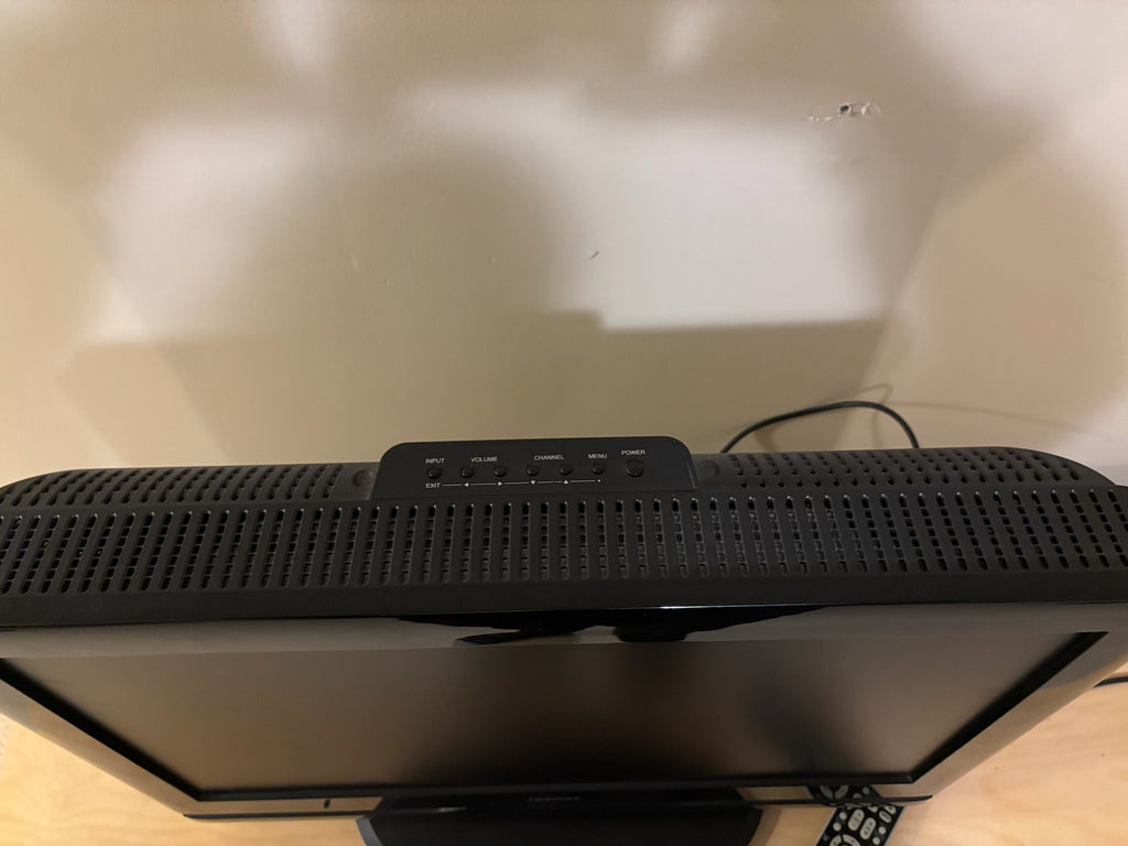 B202 26” Toshiba TV 26AV500U