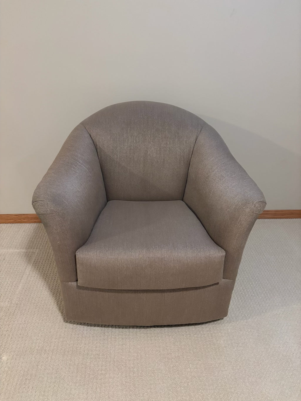 B210 Beige/Grey fabric swivel rocker (needs cleaning)