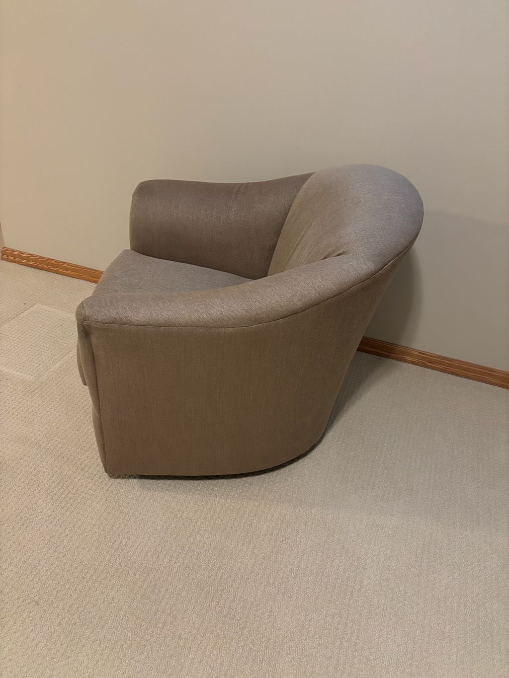 B210 Beige/Grey fabric swivel rocker (needs cleaning)