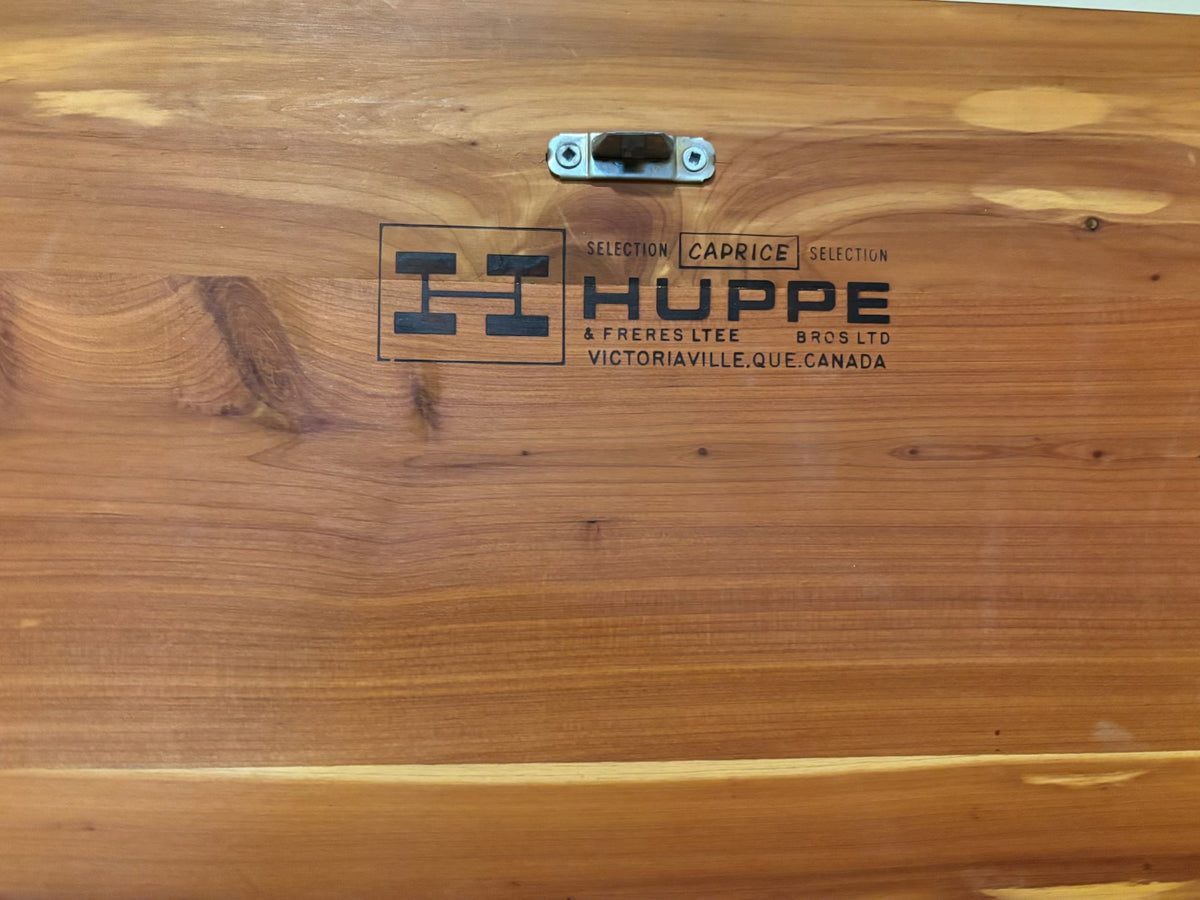 B222 Huppe Caprice vintage solid wood storage chest (18.5” x 40” x 17”)