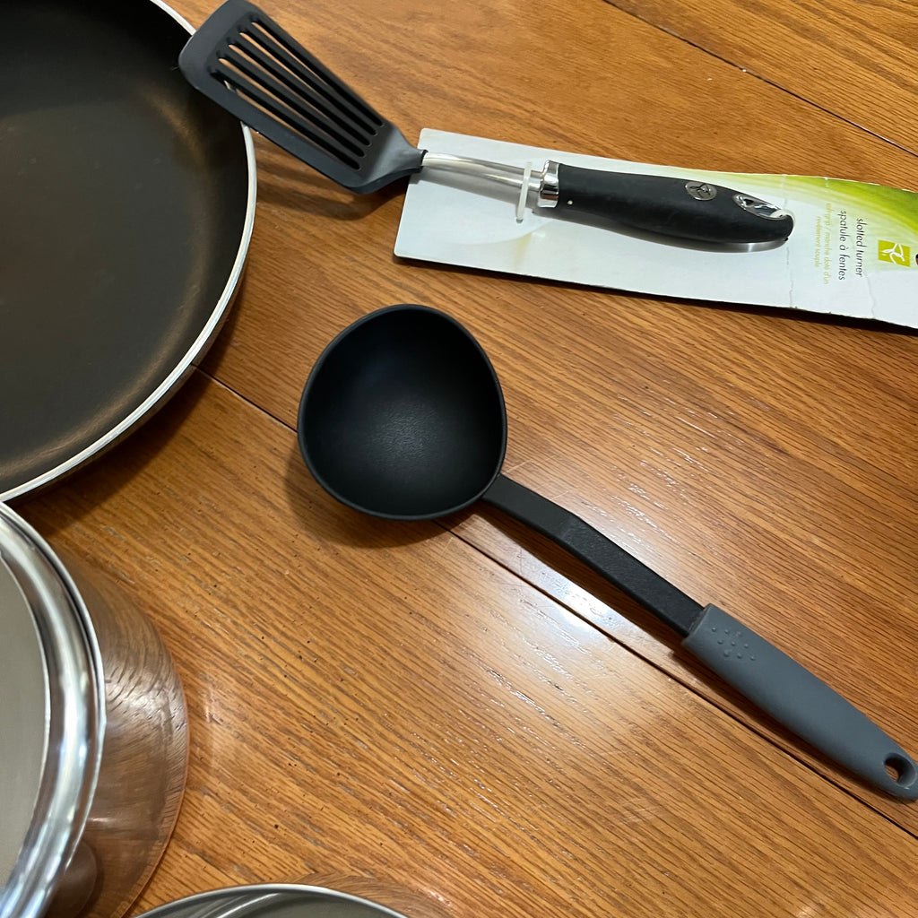 B313 Kitchen grouping (pots and more)