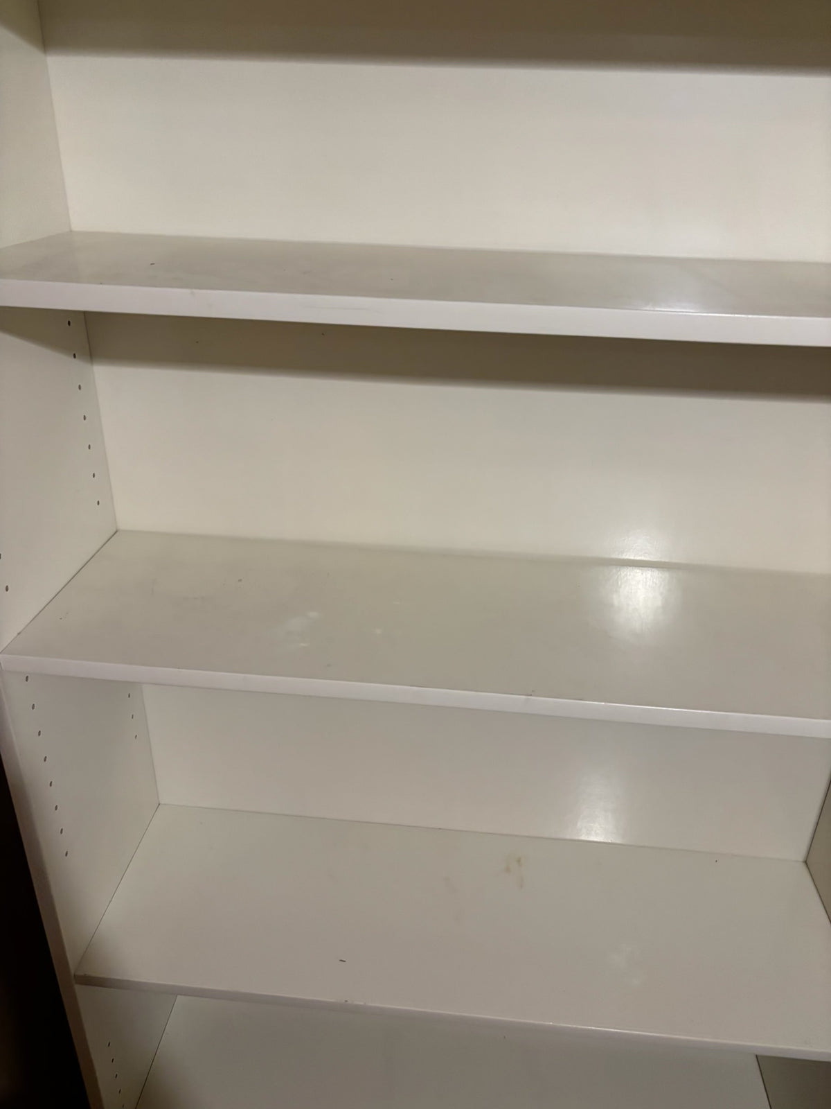 B224 Vintage white wooden bookshelf (79.5” x 35.5” x 10”)