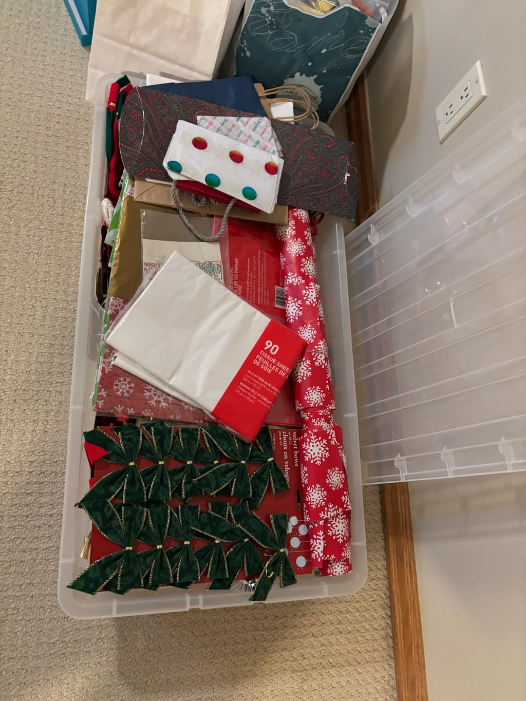 B228 Gift Wrapping Grouping (bows and more)
