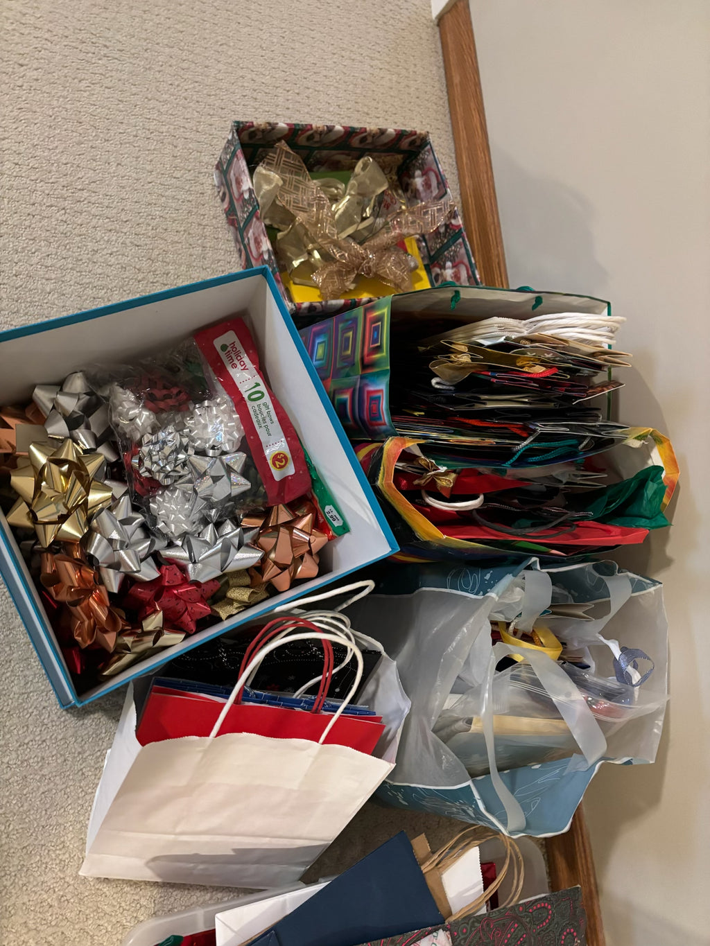 B228 Gift Wrapping Grouping (bows and more)