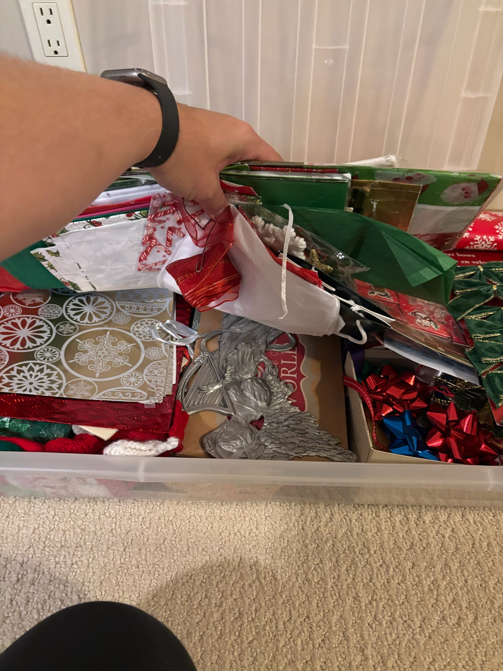 B228 Gift Wrapping Grouping (bows and more)