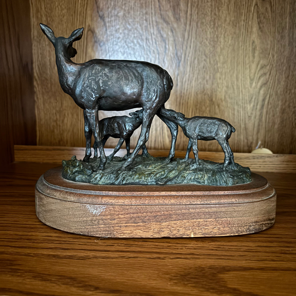 B103 Vintage bronze, "Doe and Twin Fawns" by Rick Roenisch with authentication