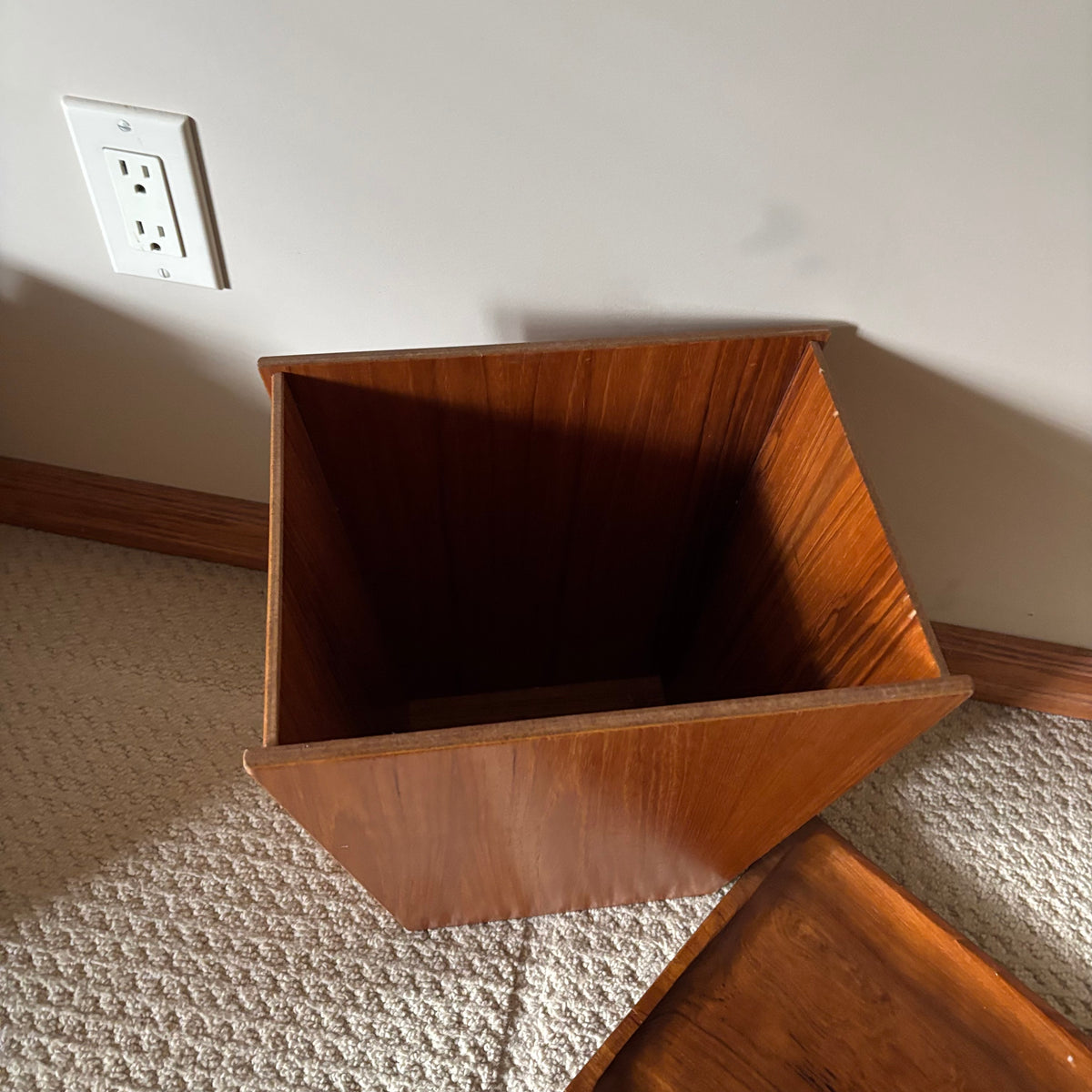 B108 Mid century teak waste paper bin and tray
