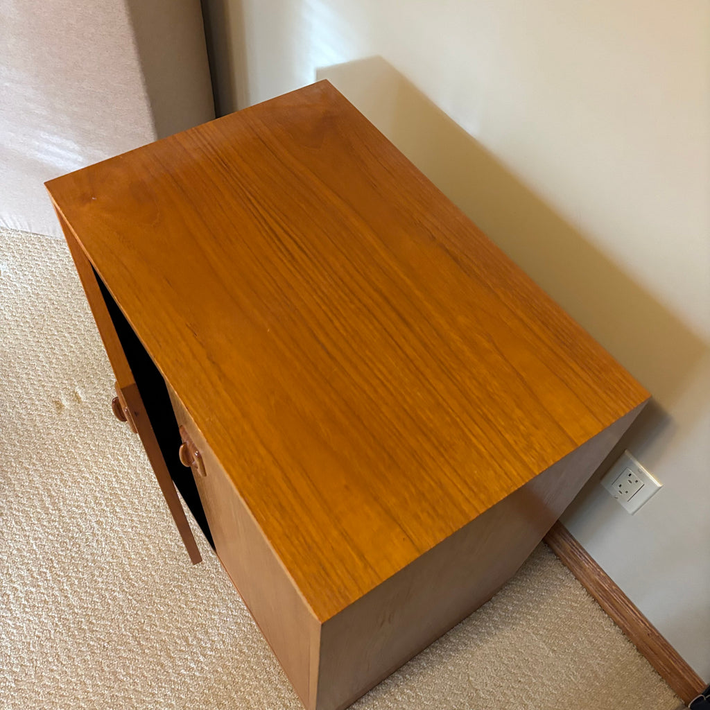B110 Mid century teak two door storage cabinet (25" x 16" x 28" )