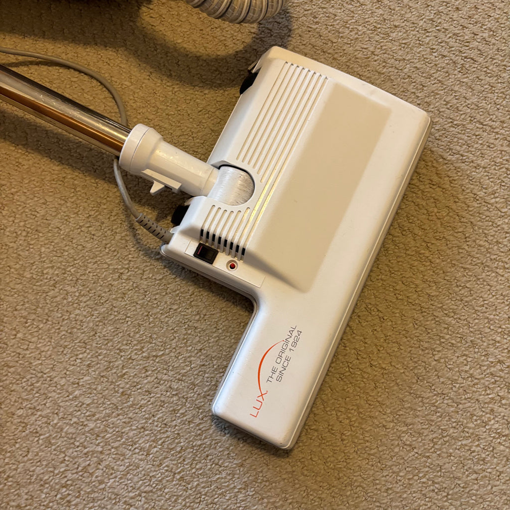B111 Lux Classic Aerus canister vacuum with powerhead attachment (has original receipt)