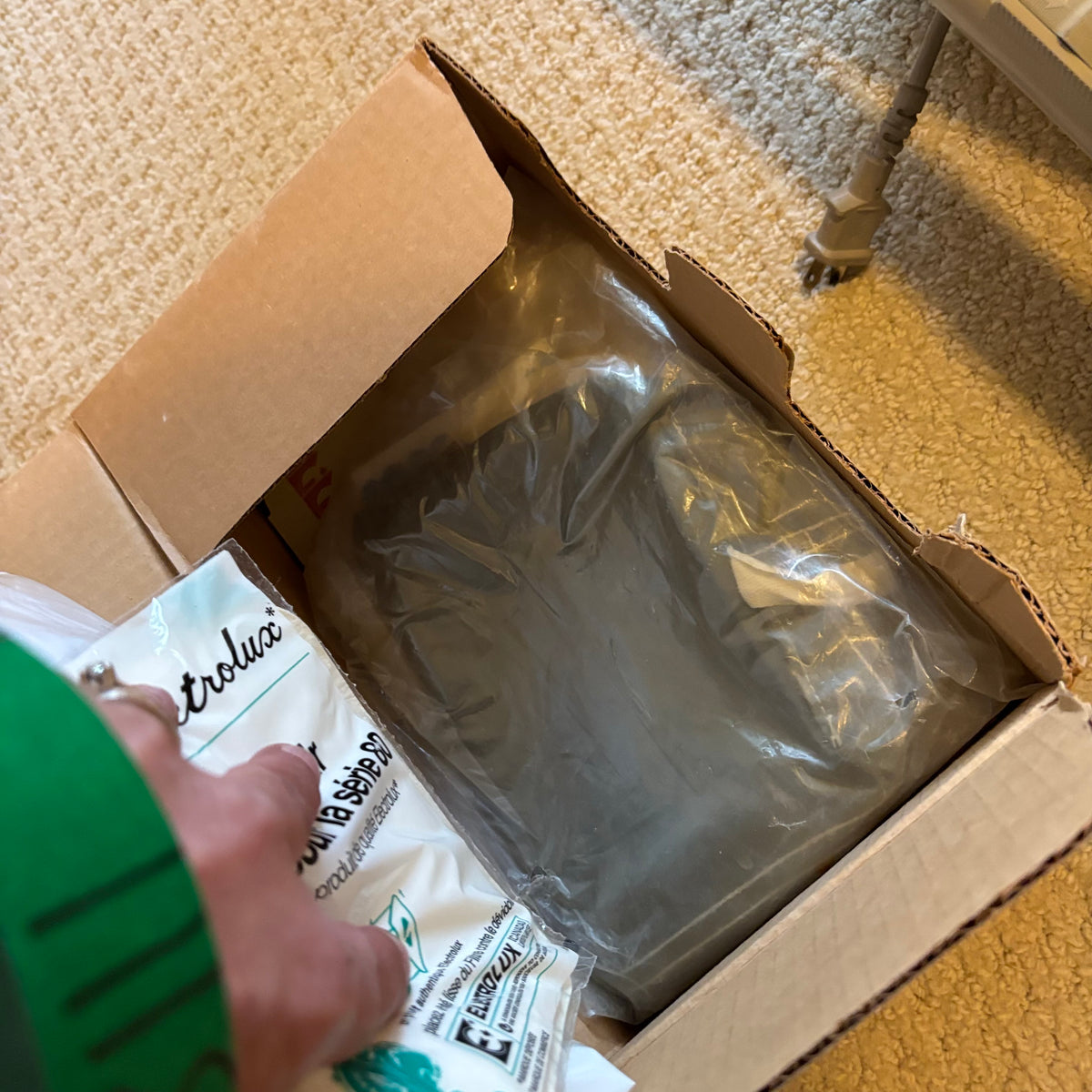 B111 Lux Classic Aerus canister vacuum with powerhead attachment (has original receipt)
