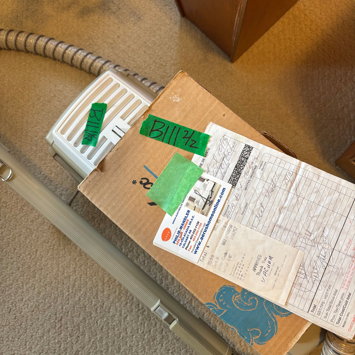 B111 Lux Classic Aerus canister vacuum with powerhead attachment (has original receipt)