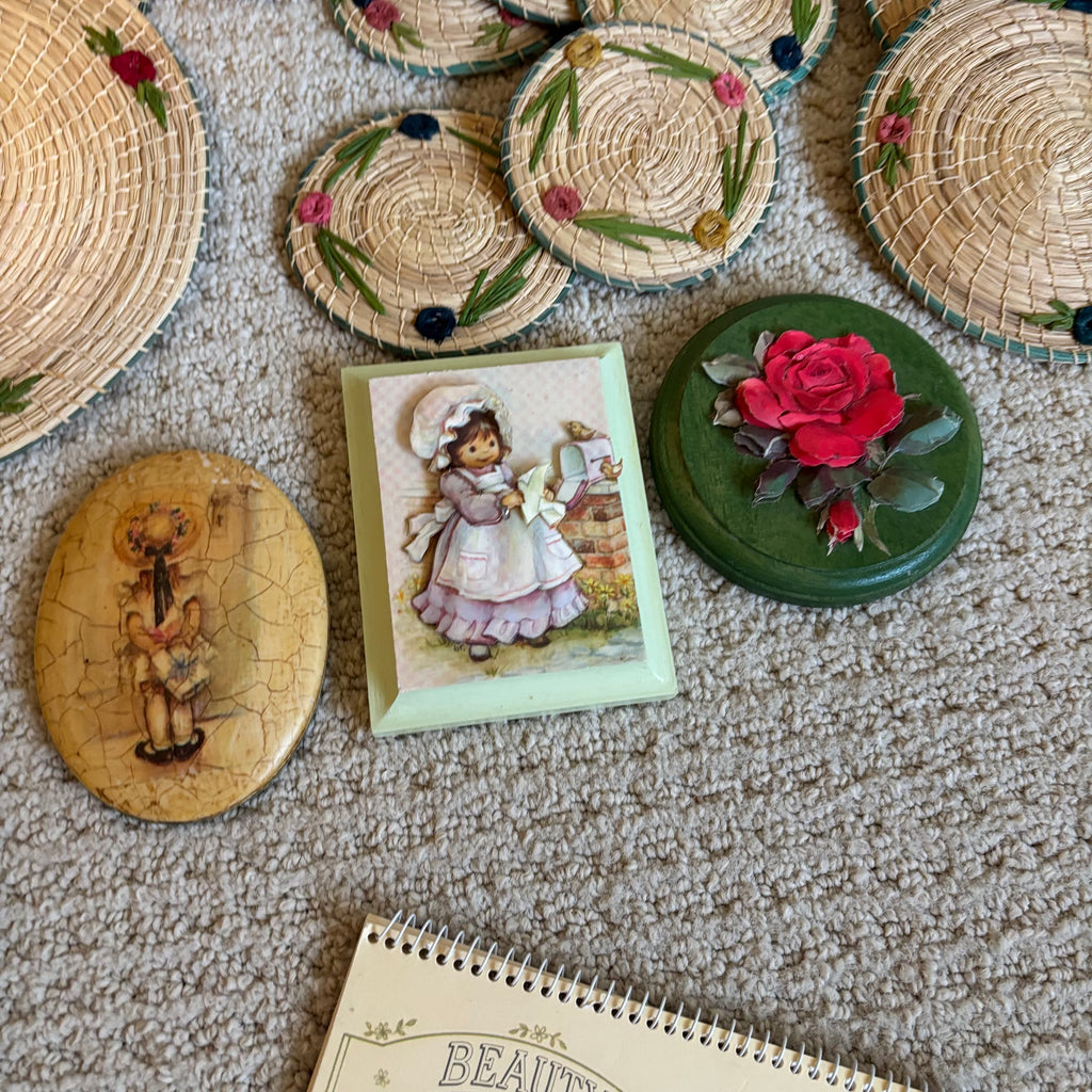 B113 Vintage Grouping (placemats and more)