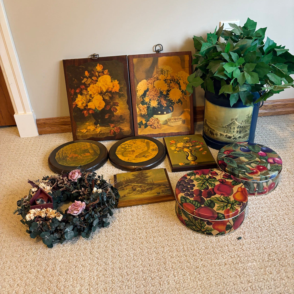B114 Vintage Decor Grouping (floral artwork and more)