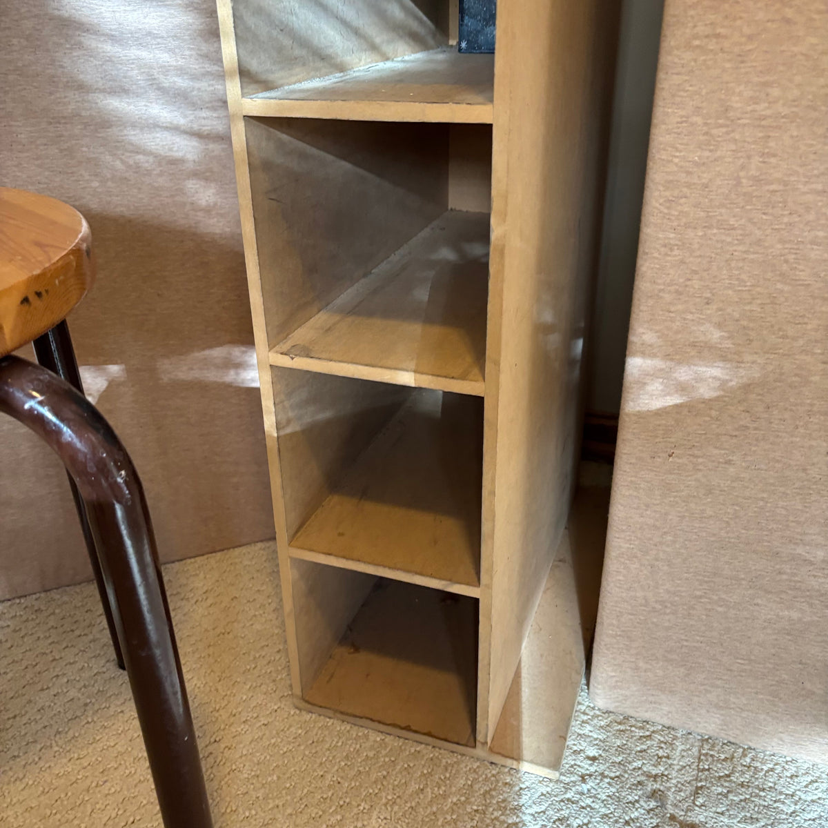 B116 Home Grouping (display stands with solid wood tops and more)