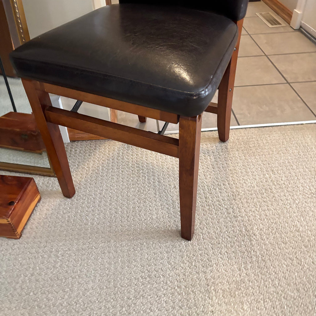 B117 Home Grouping (folding chair and more)
