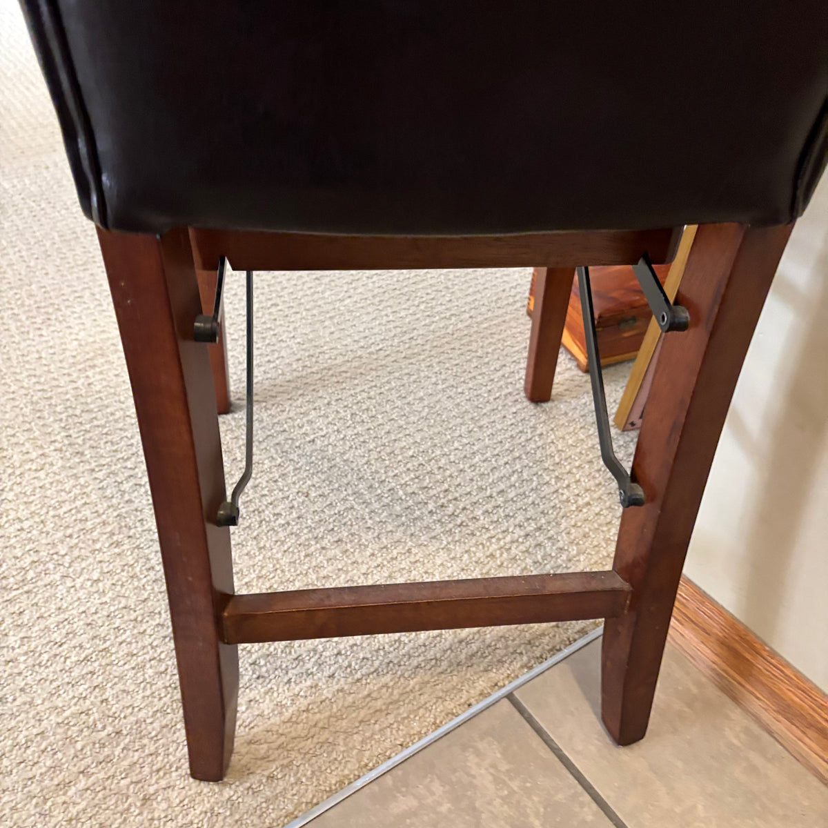 B117 Home Grouping (folding chair and more)