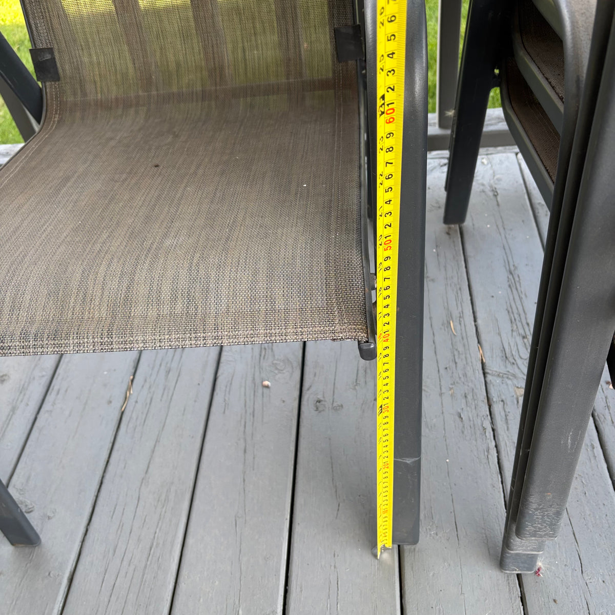 B127 7 Piece Patio Set and Planter Grouping