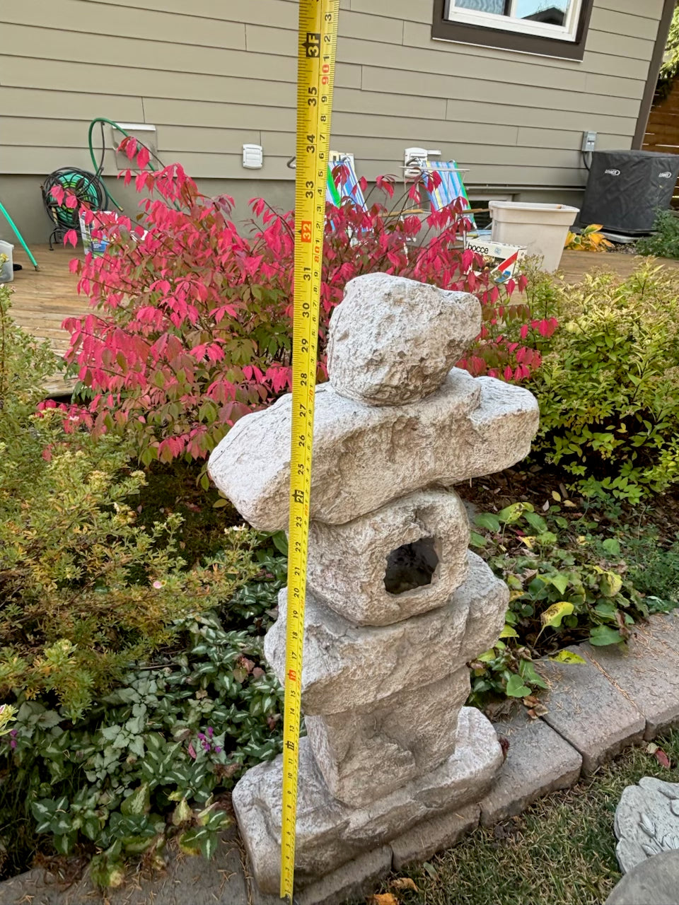 D202 Garden Grouping (stepping stones and more)