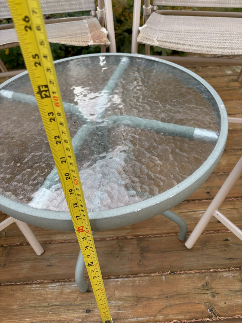 D206 5 Piece Patio Grouping (four chairs and small table)