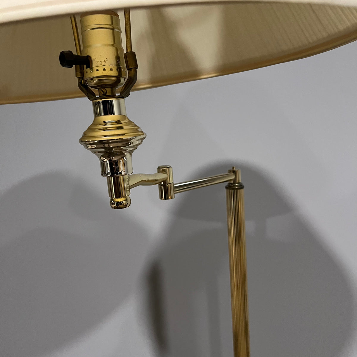 D305 Vintage metal based floor lamp with pleated shade
