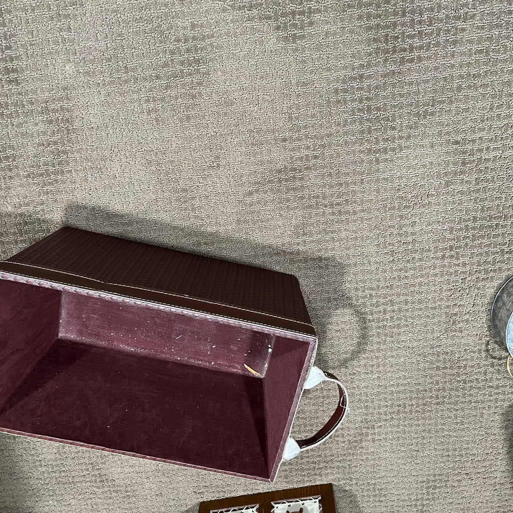 D308 Home Grouping (decorative chest and more)