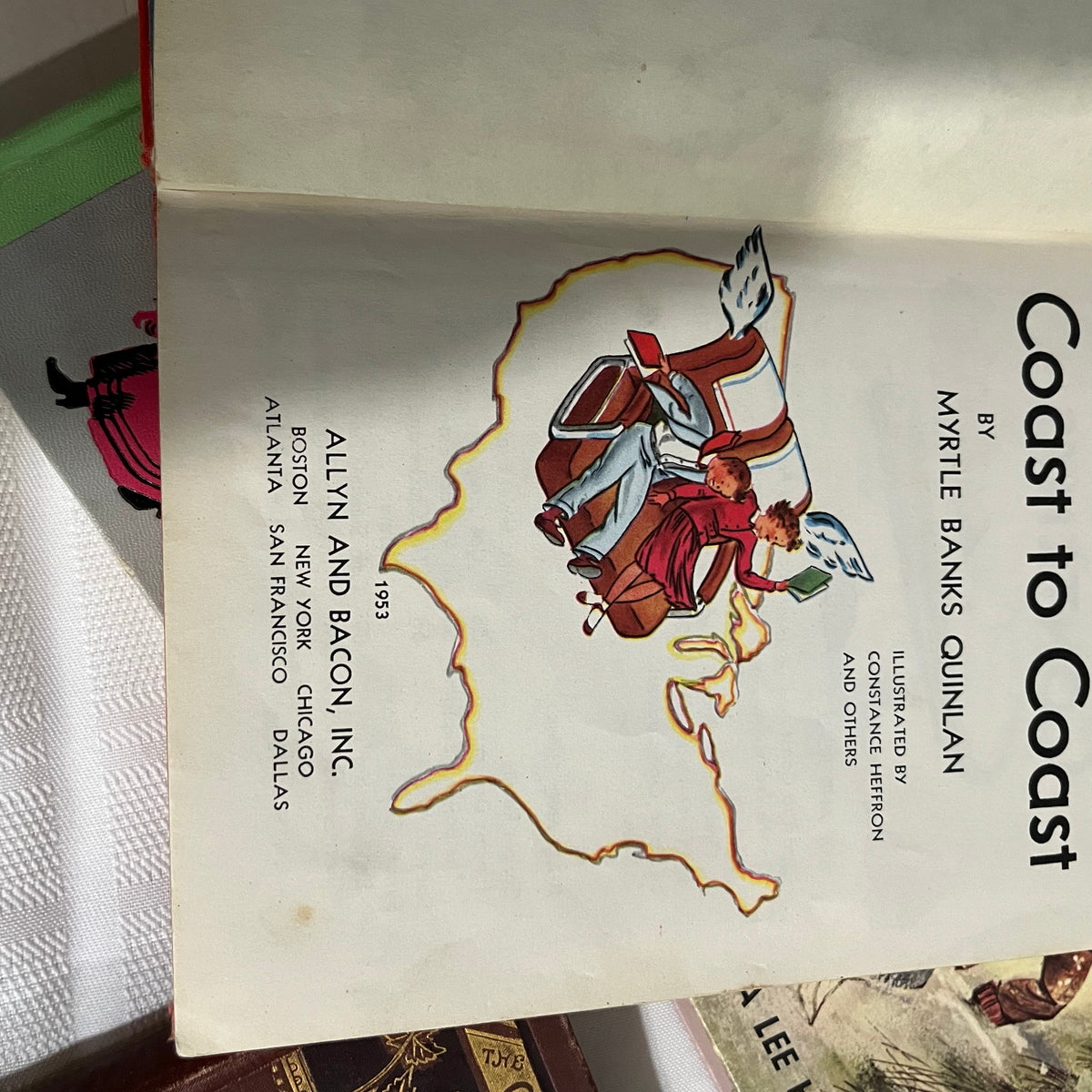 D317 Vintage Book Lot (Huckleberry Finn and more)