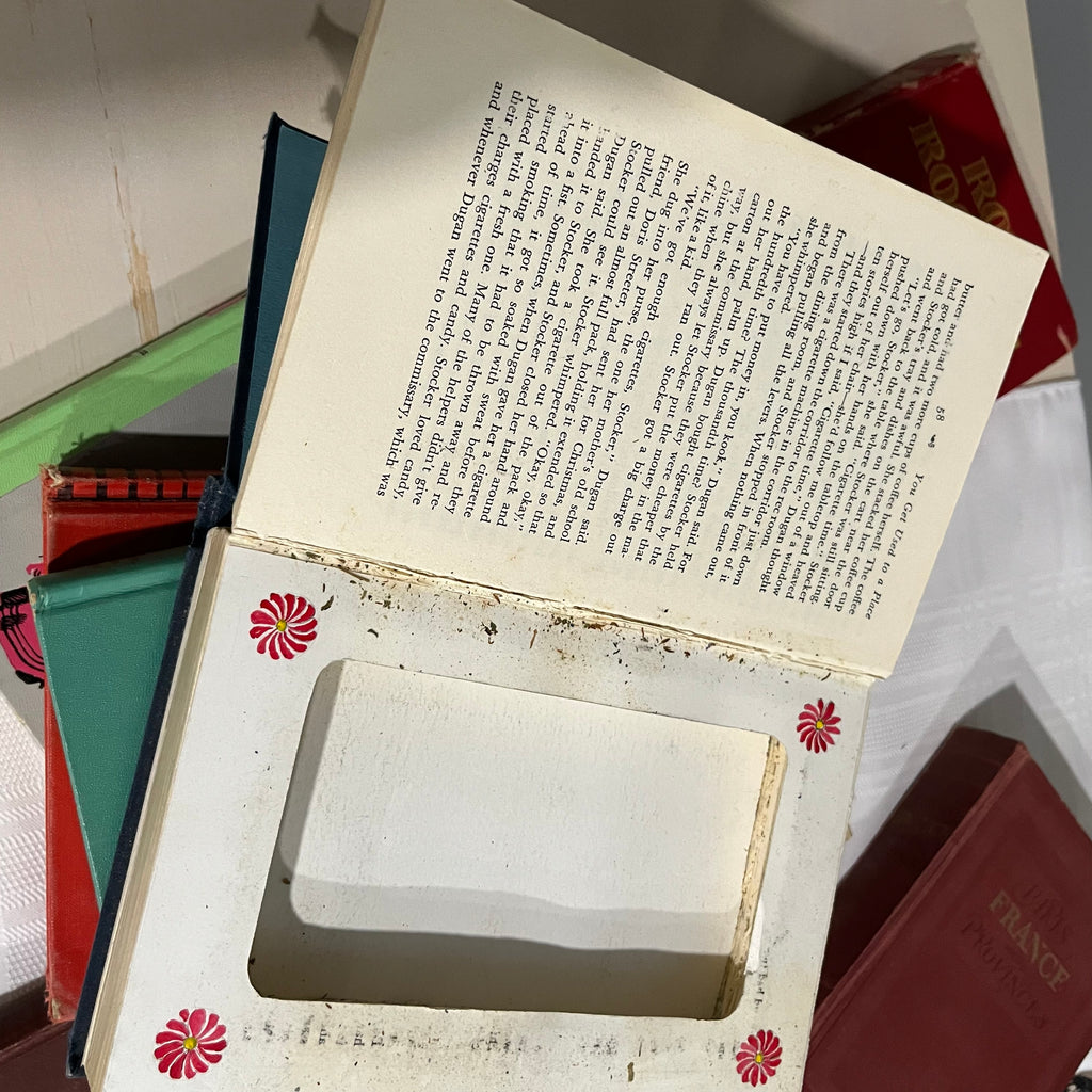 D317 Vintage Book Lot (Huckleberry Finn and more)