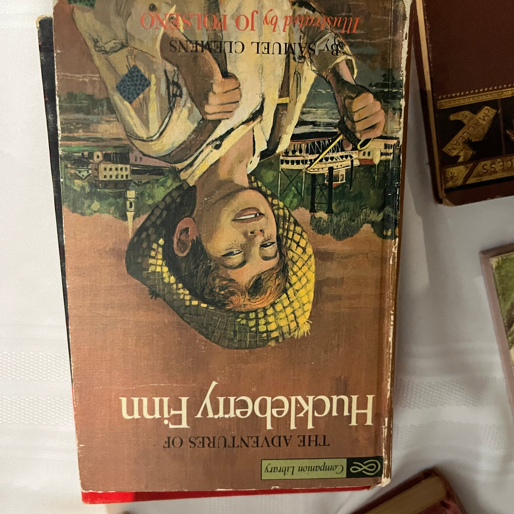 D317 Vintage Book Lot (Huckleberry Finn and more)