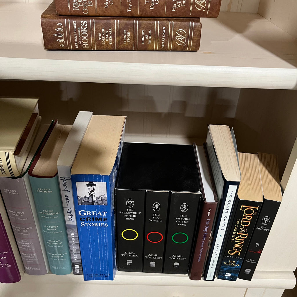 D318 Vintage Book Lot (condensed books and more)