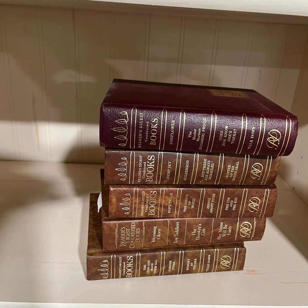 D318 Vintage Book Lot (condensed books and more)