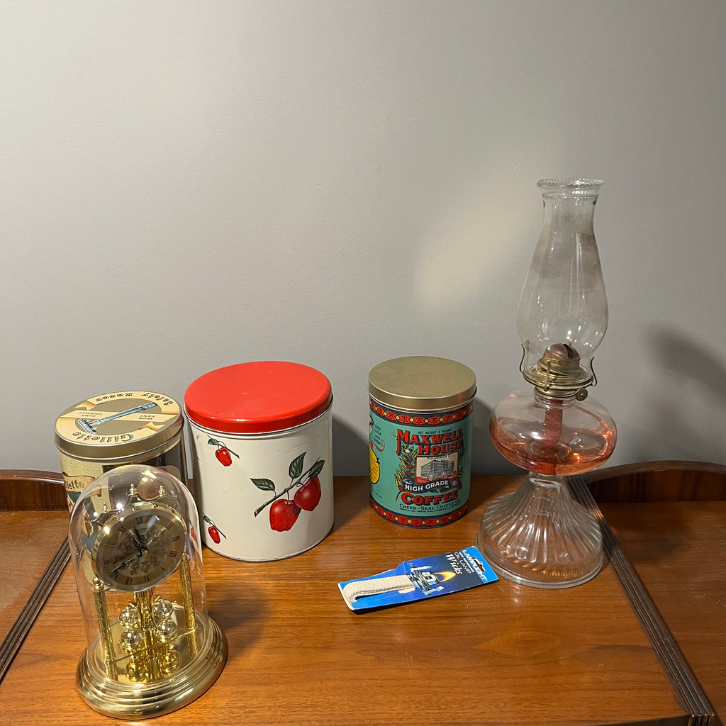 D326 Vintage Grouping (tins and more)