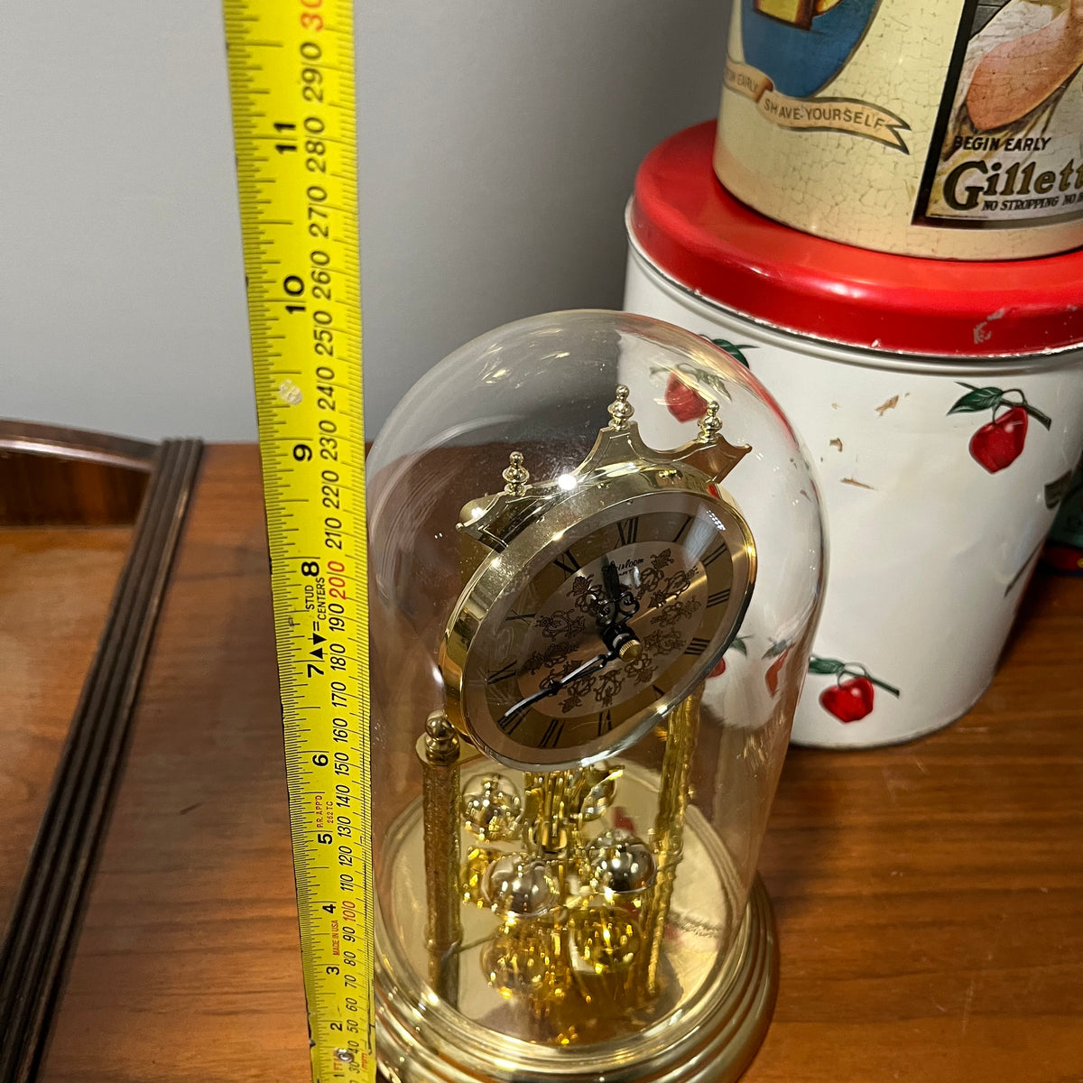 D326 Vintage Grouping (tins and more)