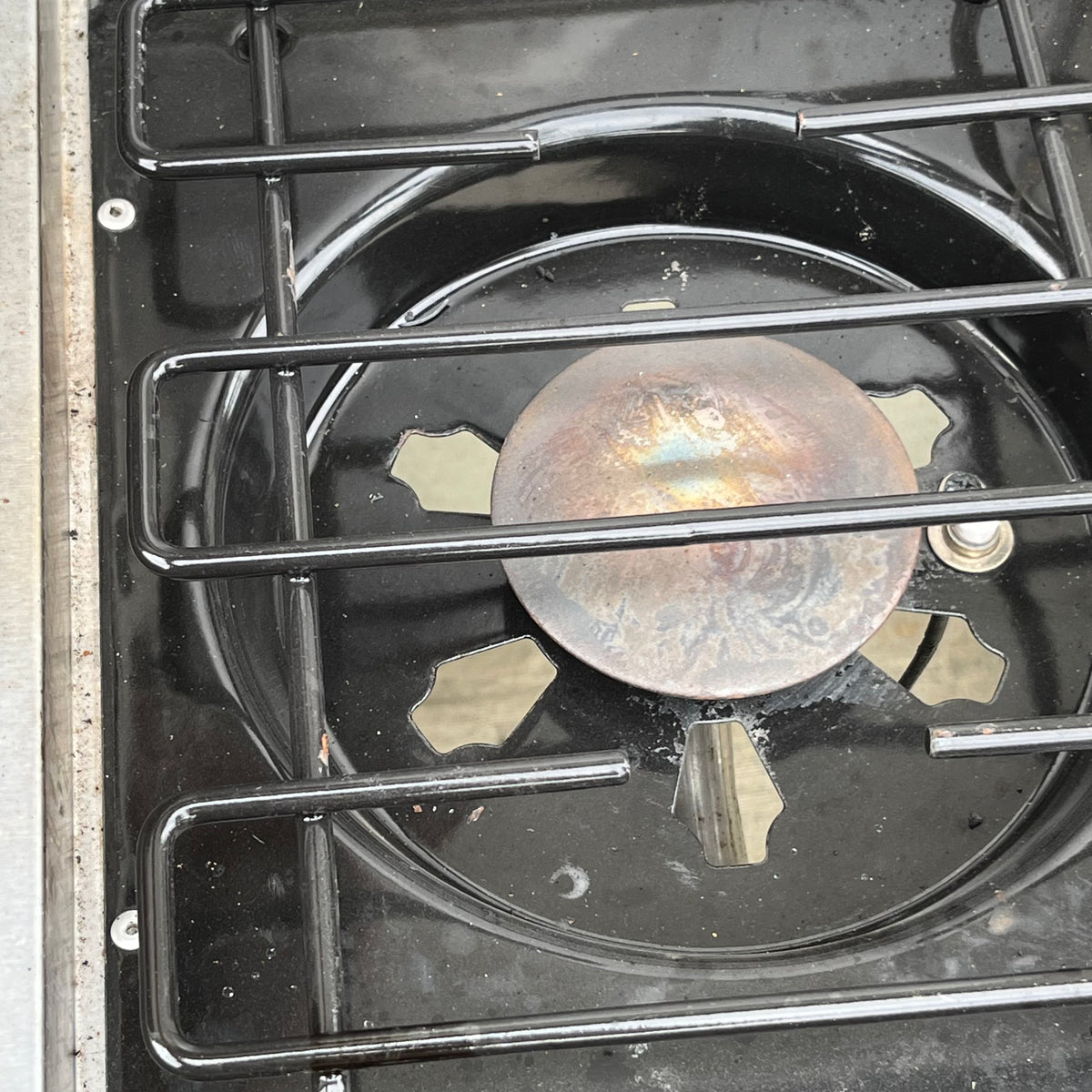 D327 Stainless steel Kenmore propane BBQ (comes with two propane tanks and cover)