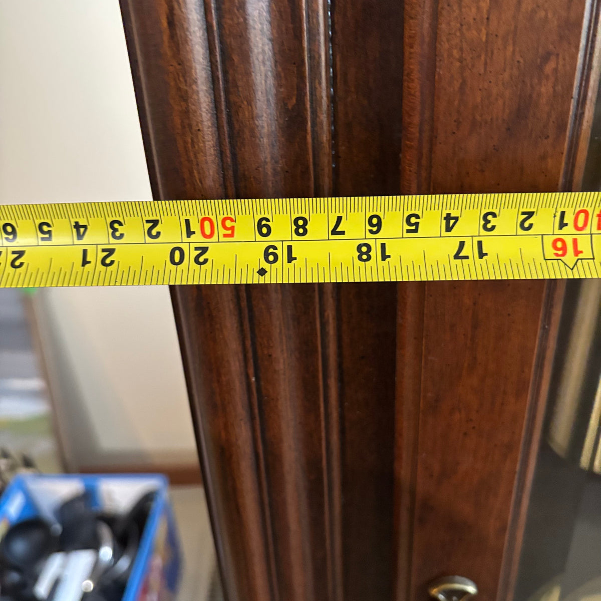 B100 Vintage Howard Millar Grandfather Clock (in excellent working condition) **SEE FULL DESCRIPTION