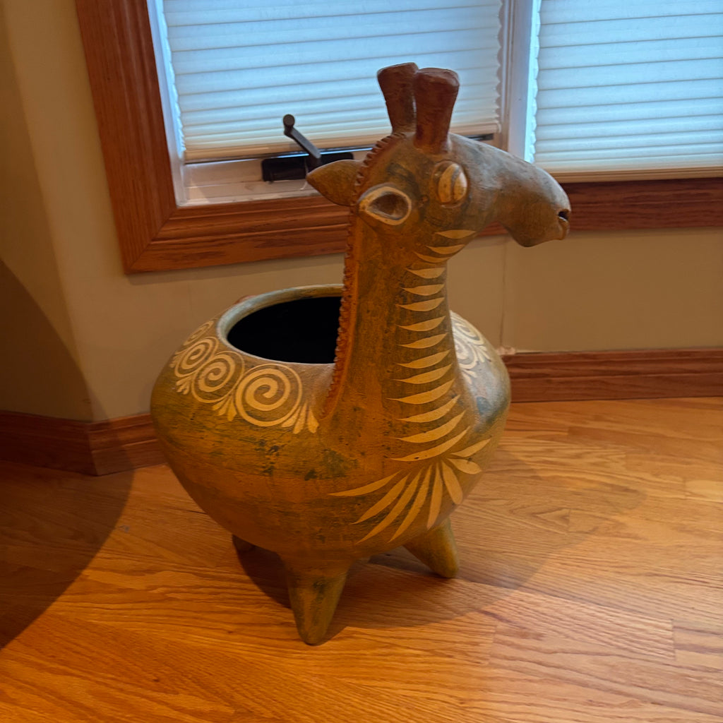 R111 Vintage ceramic giraffe planter (stands 22" high)