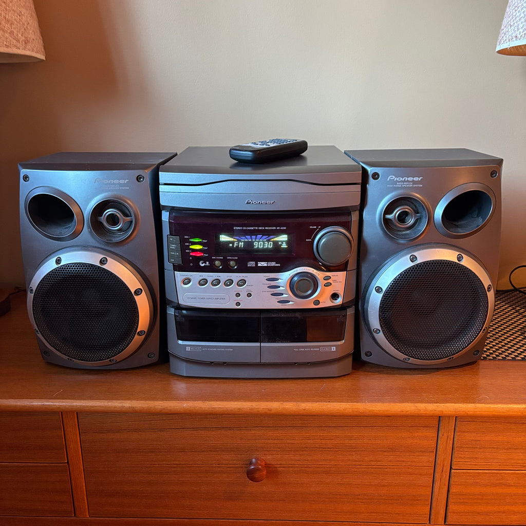 R116A Pioneer Stereo (model XP-A330)***see full description