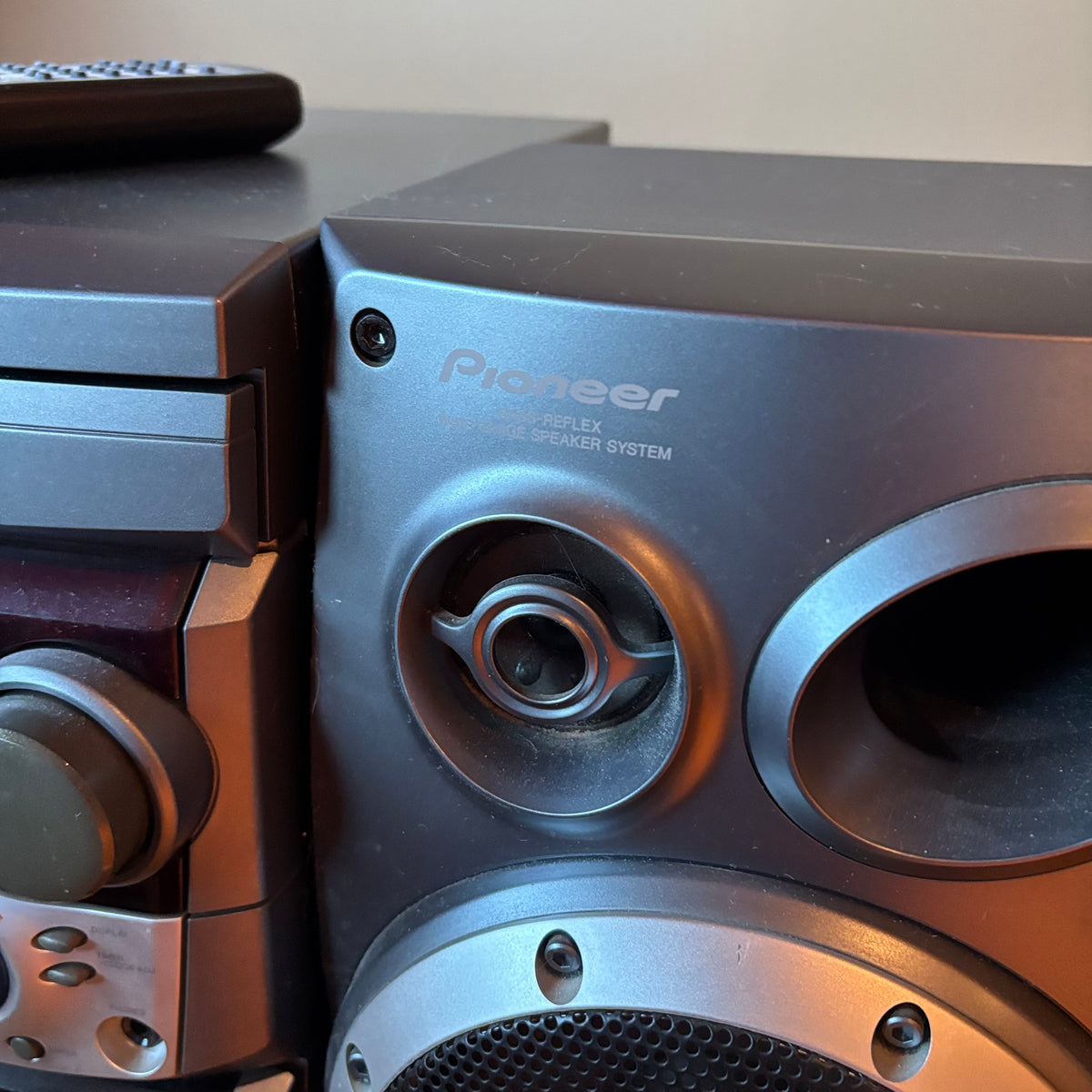 R116A Pioneer Stereo (model XP-A330)***see full description