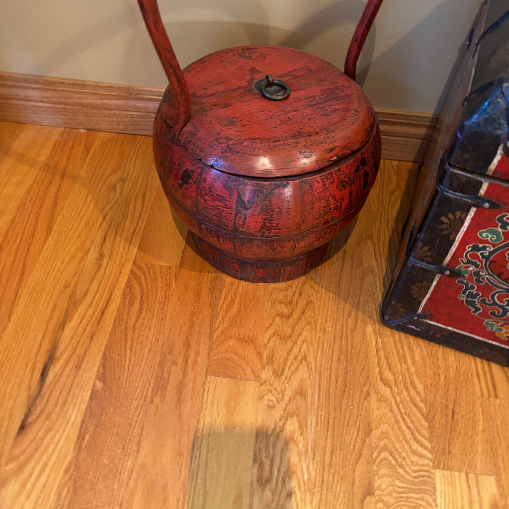 R122 Vintage Asian Grouping (Chinese bucket and decorative wooden box)