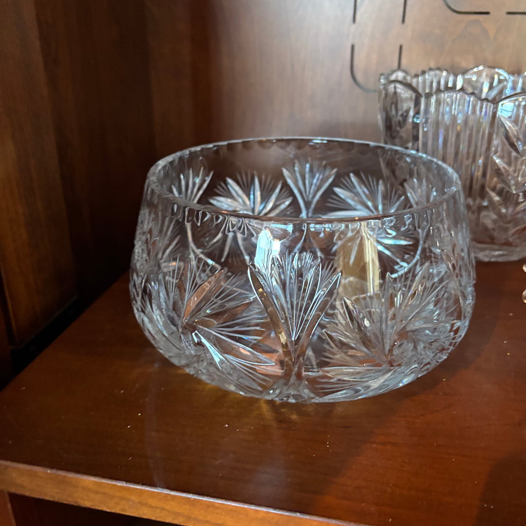 R130 Vintage Crystal and glass Grouping (bowls and more)