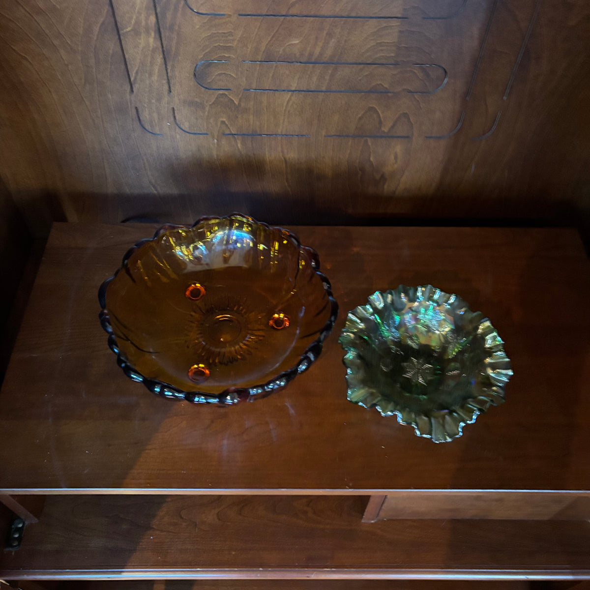 R131 Vintage Glass Grouping (amber bowl and carnival glass bowl)