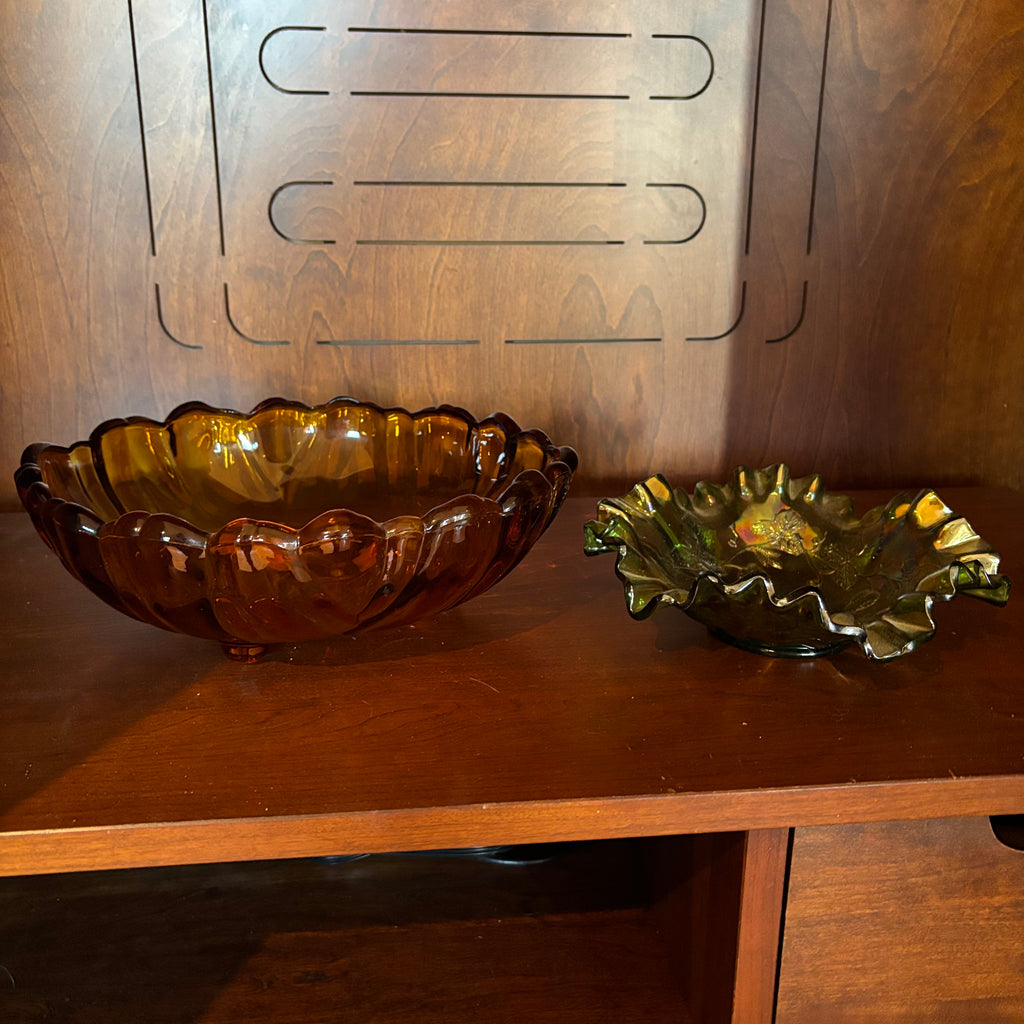 R131 Vintage Glass Grouping (amber bowl and carnival glass bowl)
