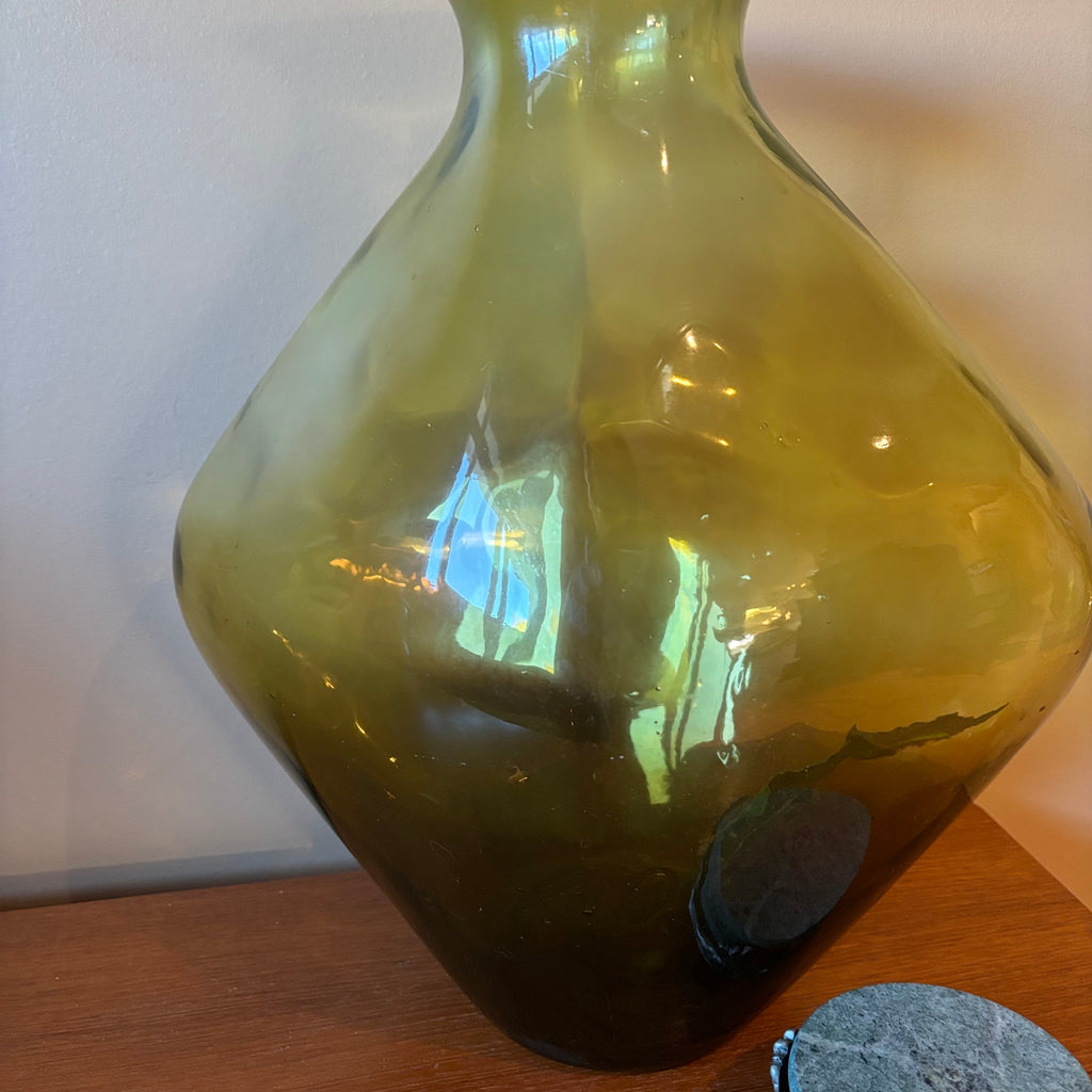 R136 Home Decor Grouping (large green glass vase and more)