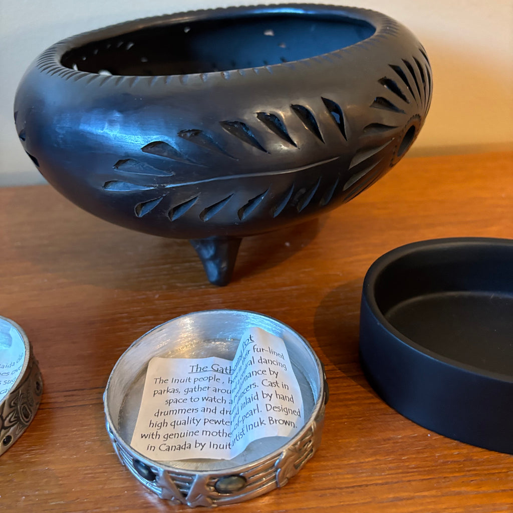 R138 Home Decor Grouping (pewter boxes and more)