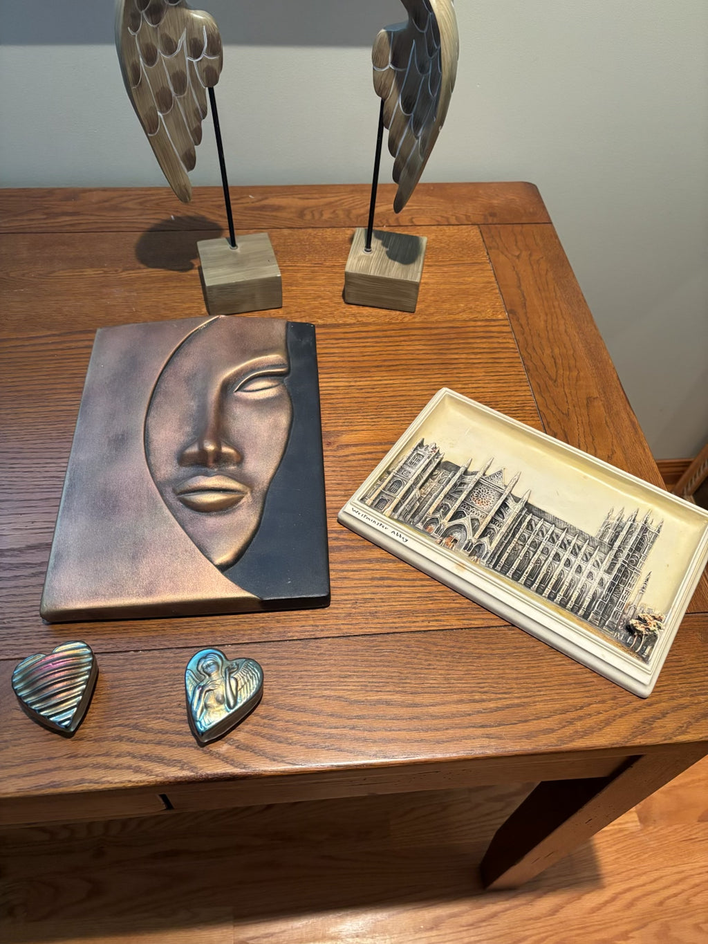 R218 Home Decor Grouping (winged bookends and more)