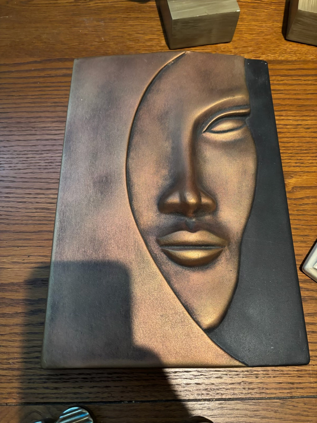 R218 Home Decor Grouping (winged bookends and more)
