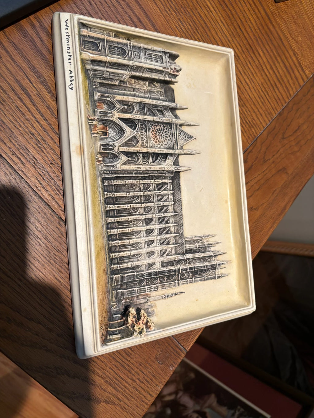 R218 Home Decor Grouping (winged bookends and more)